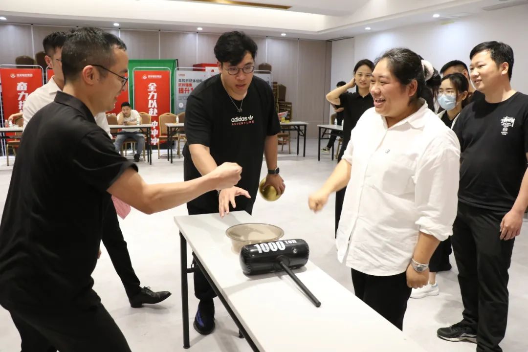 春光共悅 喜樂同辰丨將軍陶瓷集團(tuán)第一季度員工生日party歡樂相聚(圖13)